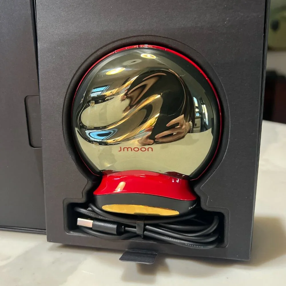 JMOON NouvelleSkin Facial Toning Device - Picture 2 of 2